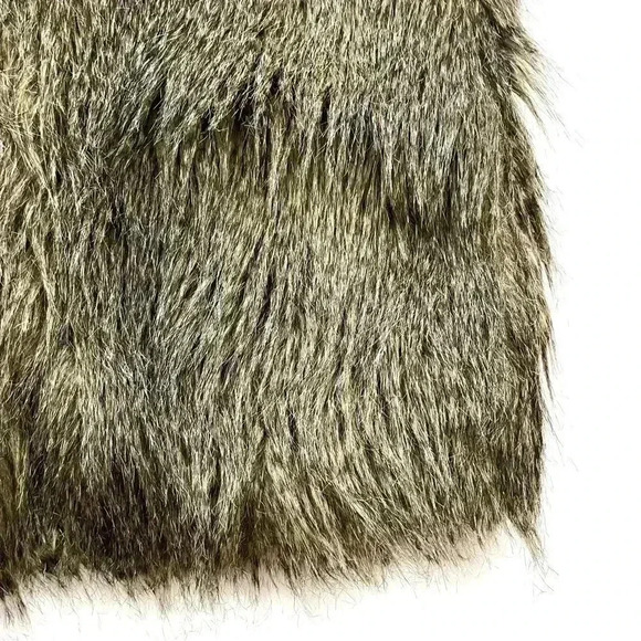 Buffalo David Bitton Brown Super Plush Faux Fur 70’s V-Neck Cropped Vest Size M - Picture 6 of 16